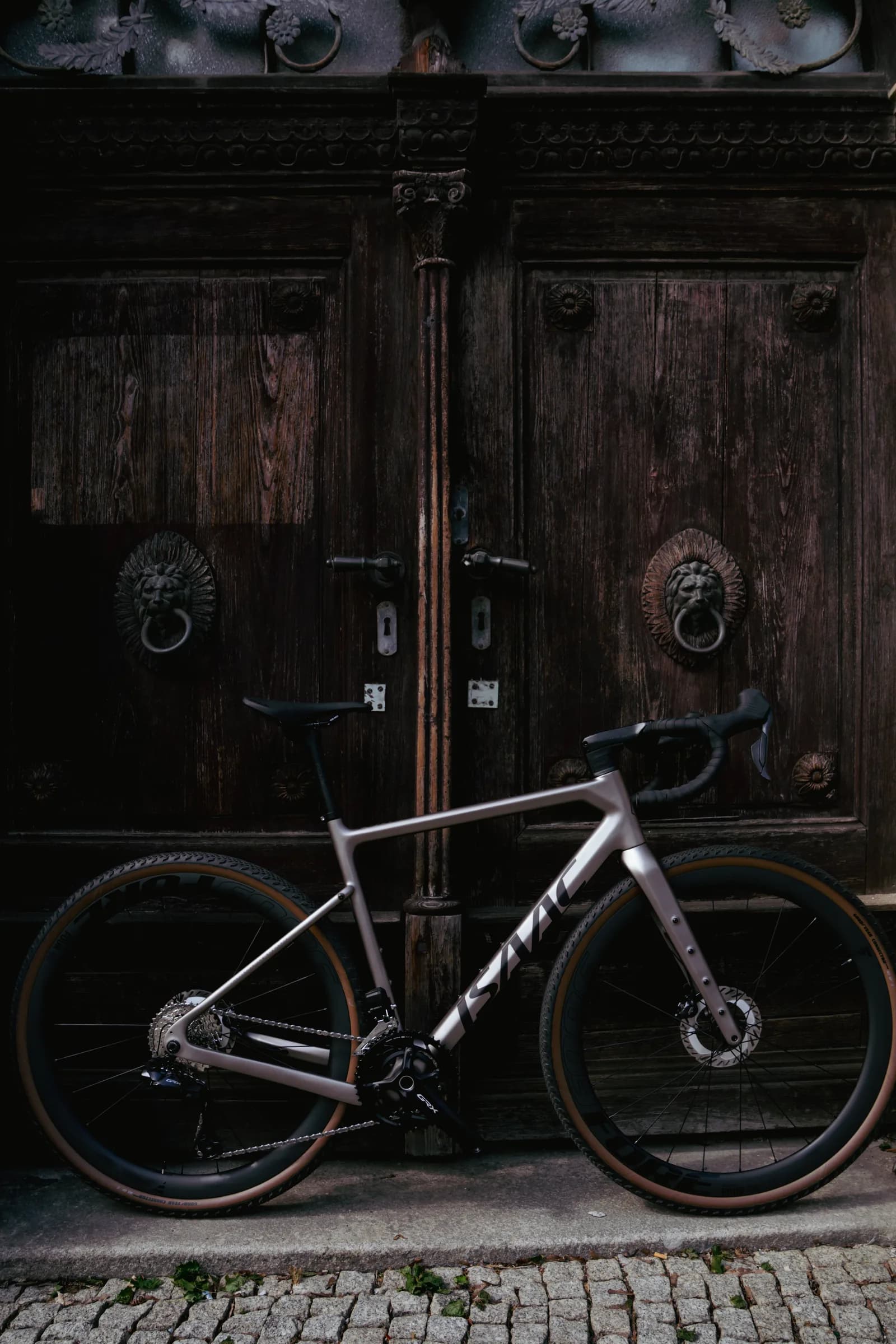 Gravel Isaac Torus CUSTOM